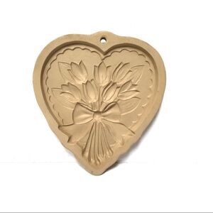 1989 Brown Bag Cookie Art heart shaped tulips